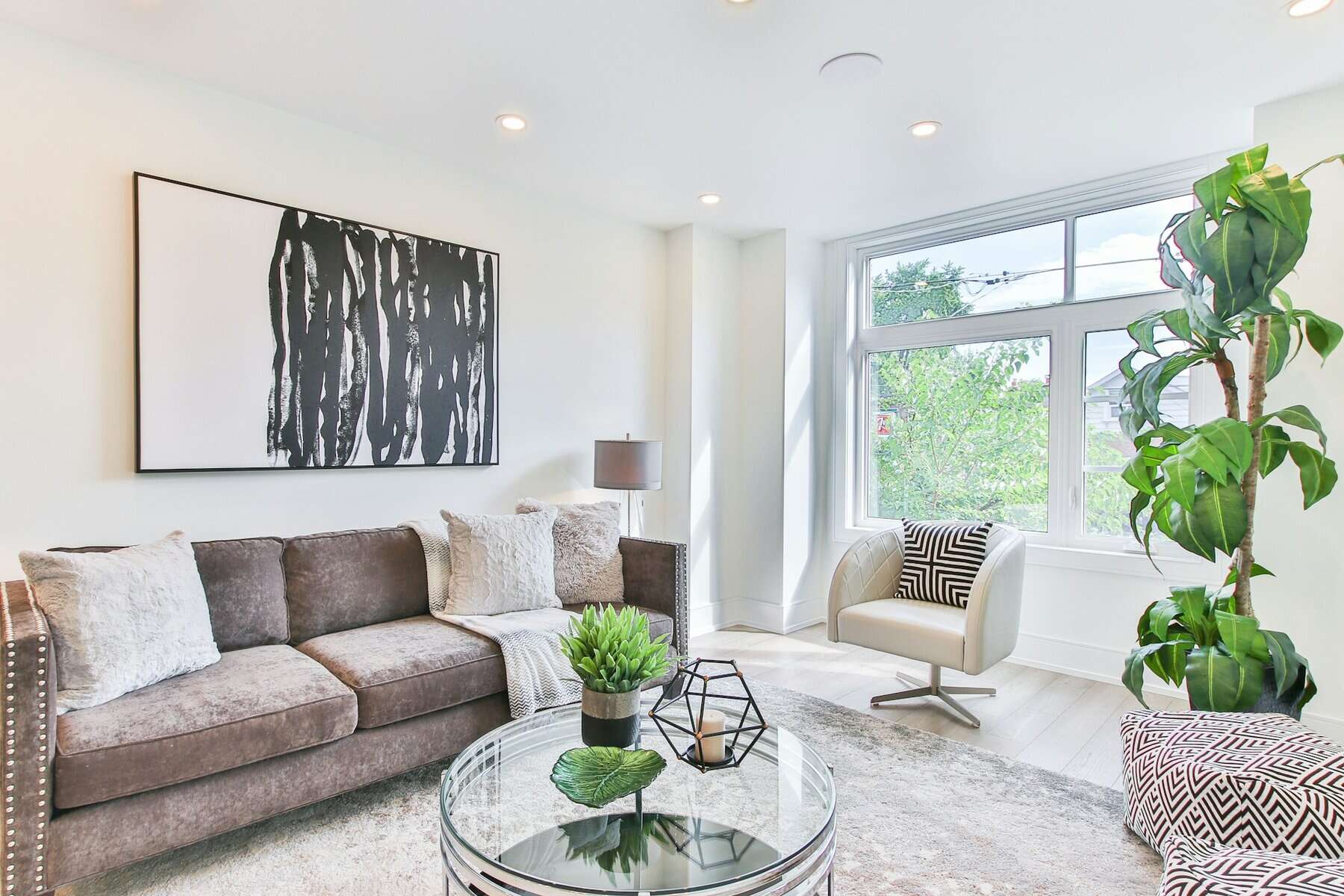 Preparing Your House for a Fast Sale: A Comprehensive Guide